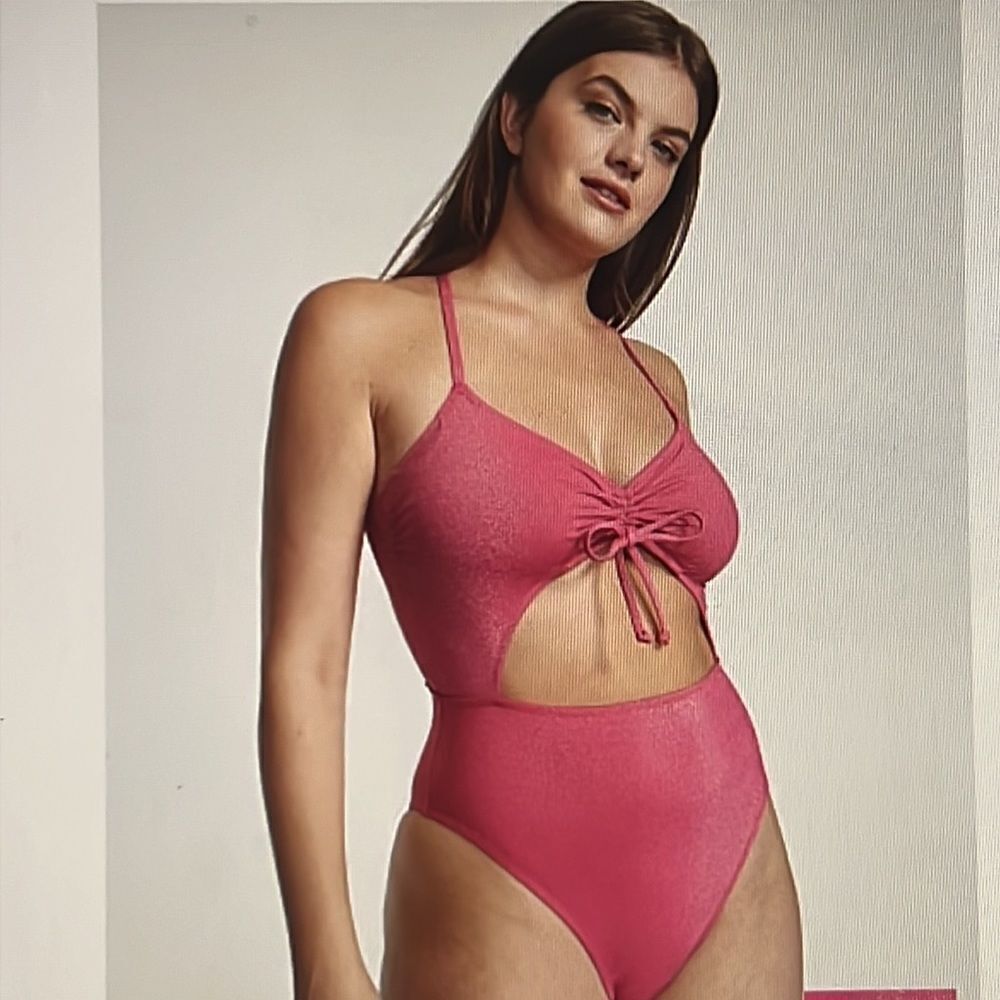 NWT - VICTORIA'S SECRET SWIM Ruched Shine Cutout One-Piece Swimsuit - Size Med